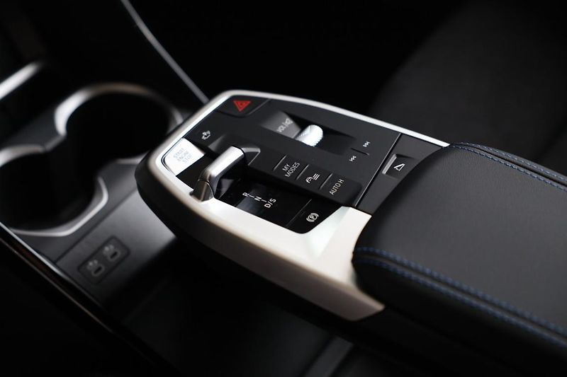 BMW X1 xDrive20d - fotka 12 z 17