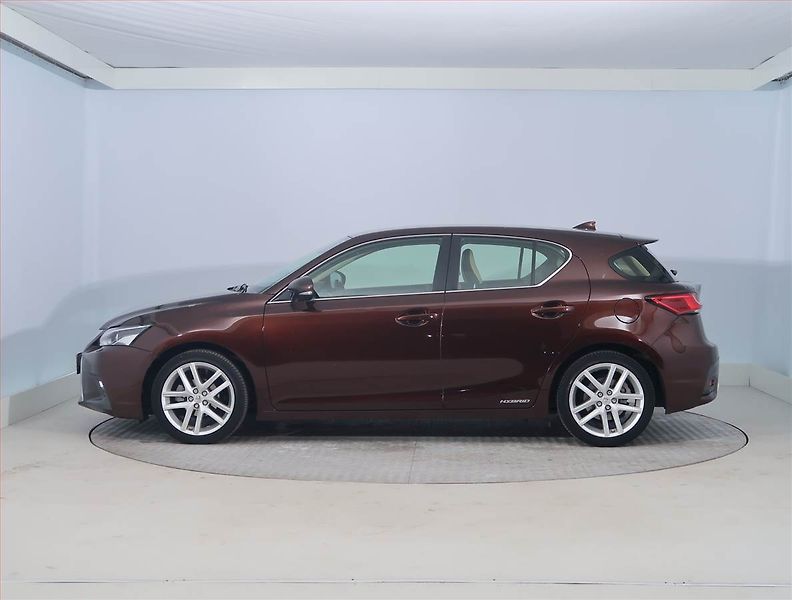 Lexus CT 200h (2020) 200h, Automat, ČR,1.maj - fotka 3 z 19