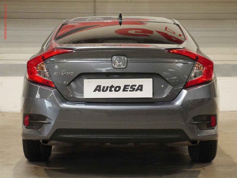 Honda Civic (2017) 1.5VTEC Turbo, servis.kniha - fotka 5 z 21