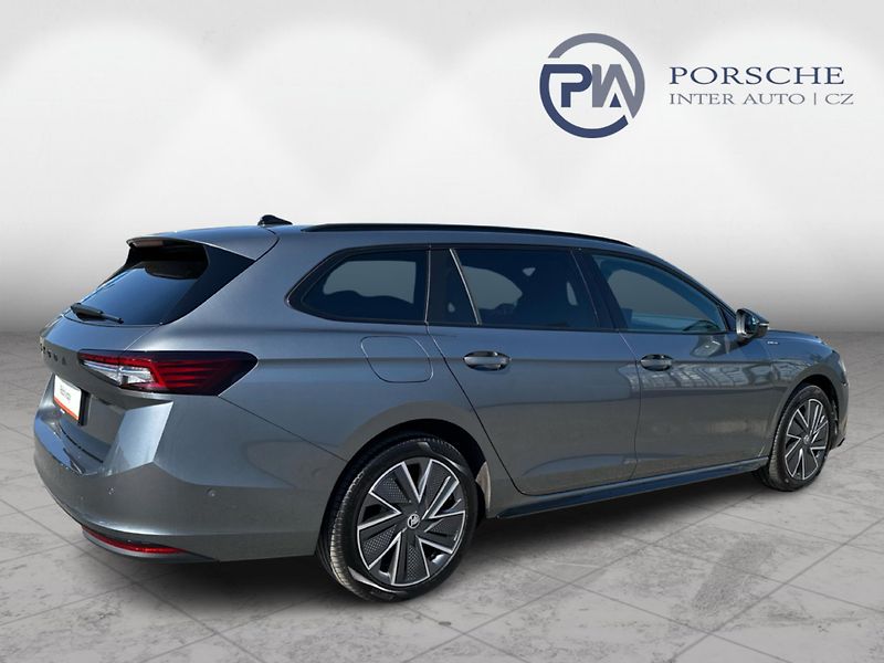 Škoda Superb iV 1,5 TSI / 150 kW Sportline - fotka 6 z 23