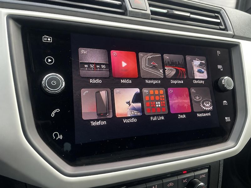 Seat Arona XCELLENCE 1.0 TSI 85 kW  - fotka 16 z 25