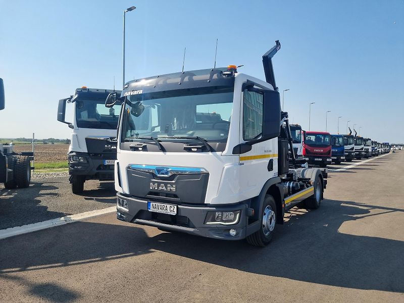 MAN TGL 12.220 KONTEJNER 8T - fotka 12 z 49