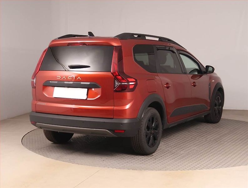 Dacia Jogger (2025) 1.0 TCe - fotka 5 z 15