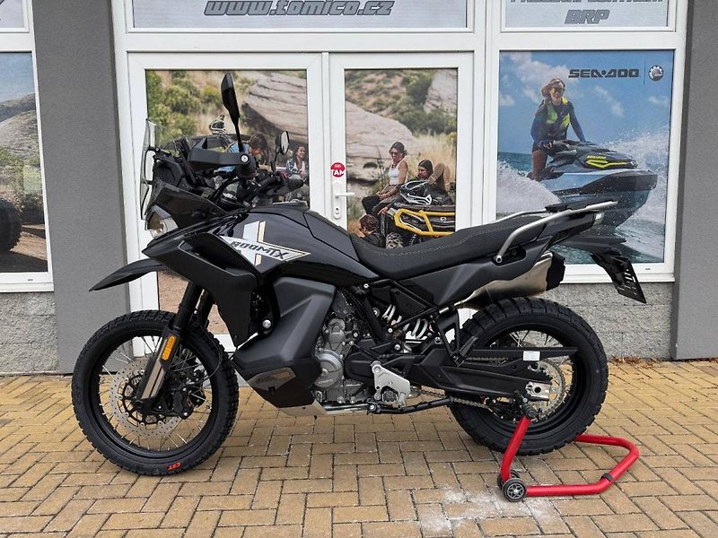 CFMOTO 800 MT (2025) 800MT-X EU5+ SKLADEM - fotka 1 z 6