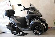 Skútr Yamaha MW 125 Tricity.