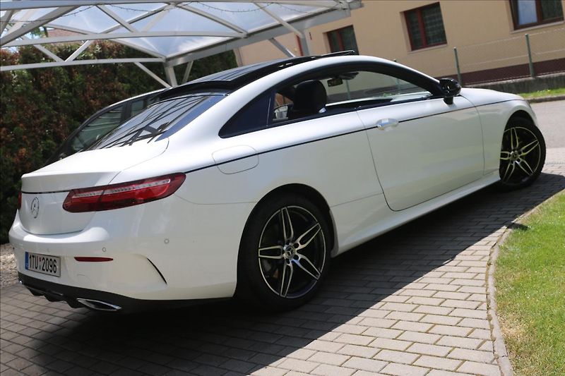 Mercedes-Benz Třídy E 4 MATIC,ČR,DPH,59TKM - fotka 7 z 38