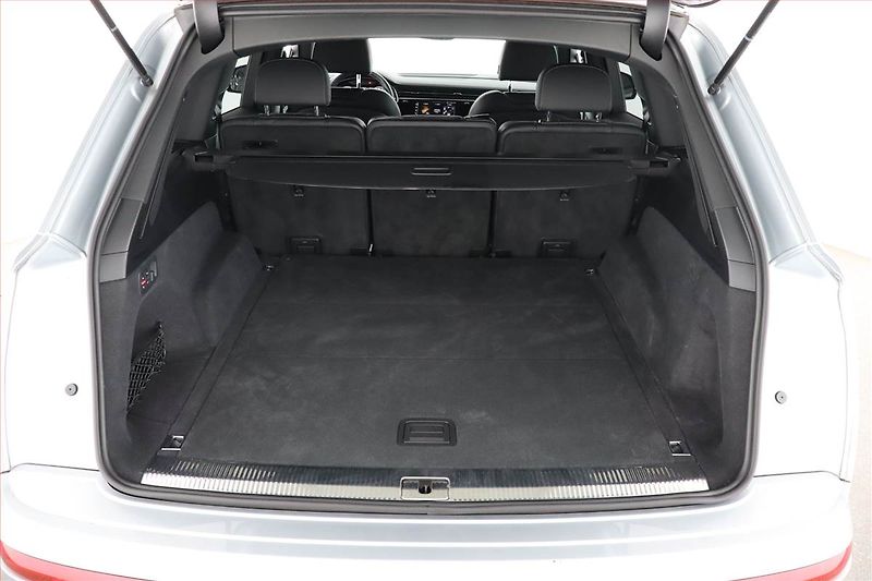 Audi Q7 (2023) 50 TDI - fotka 11 z 25