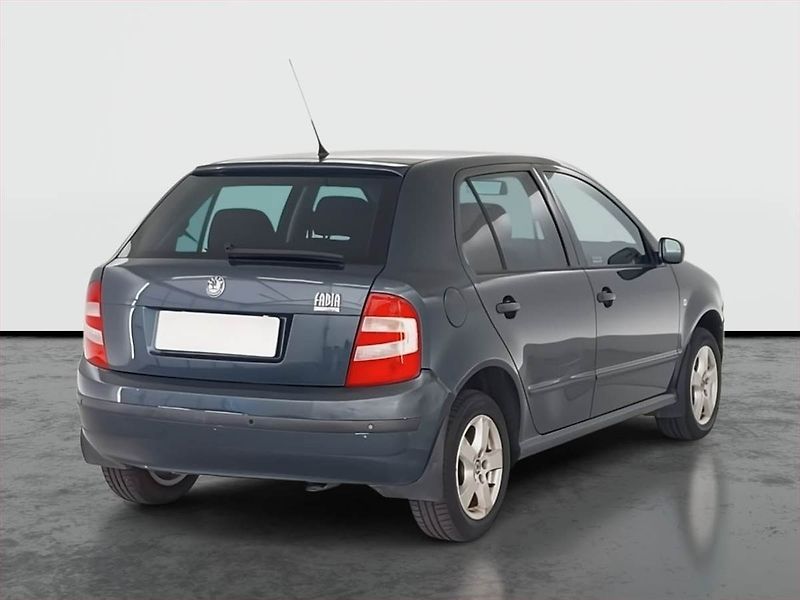 Škoda Fabia (2007) Elegance 1.4 16V, nová STK - fotka 5 z 21