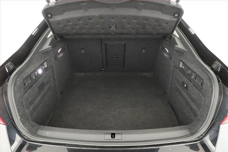 Škoda Superb (2020) Style 2.0 TDI, Automat, ČR - fotka 17 z 18