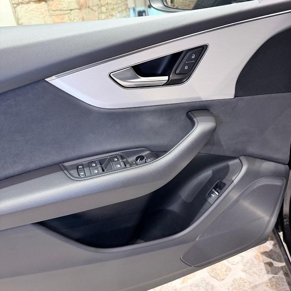 Audi Q8 (2023) Vzduch, Metrix, panorama - fotka 19 z 27