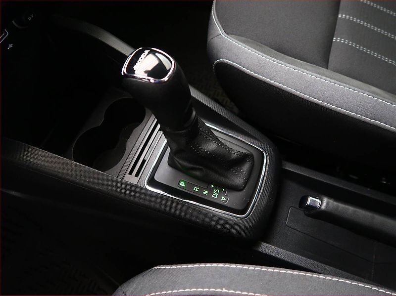 Škoda Fabia (2018) Style Plus 1.0 TSI, Automat - fotka 13 z 18