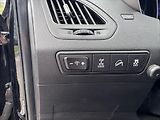 Hyundai ix35 2,0 CRDi, 4x4 - náhled 9