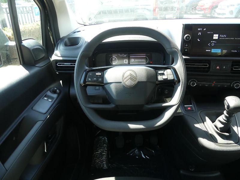 Citroën Berlingo (2026) PLUS Petrol 110k Manual   - fotka 12 z 20