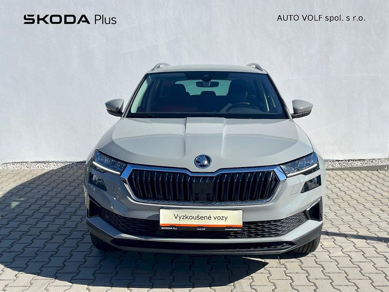 Škoda Karoq (2025) Drive 1,5TSI 110kW 6-ti. st. m - fotka 4 z 35