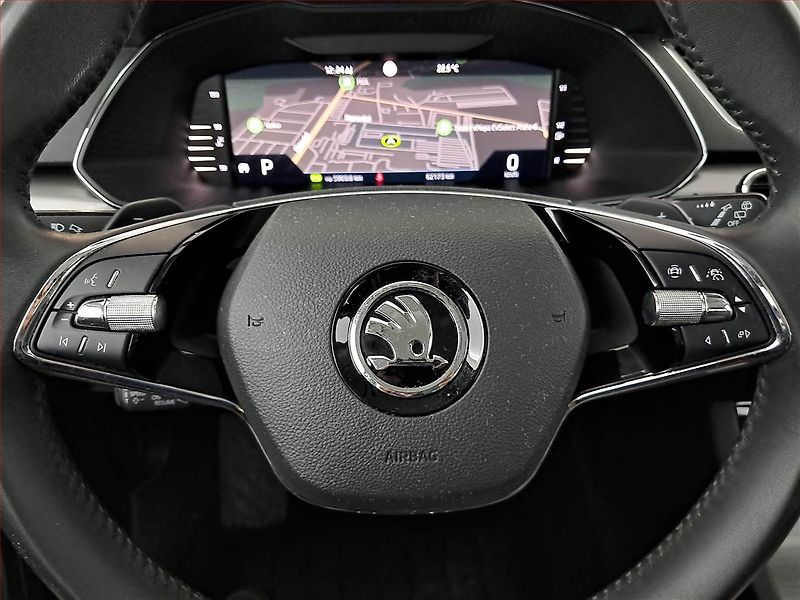 Škoda Superb (2023) 2.0 TDI - fotka 18 z 22