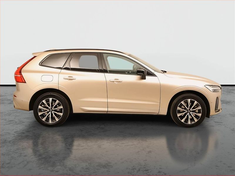 Volvo XC60 (2023) B4 AWD - fotka 6 z 27