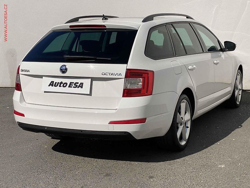 Škoda Octavia (2015) 1.4 TSi, Elegance, bixen - fotka 4 z 17