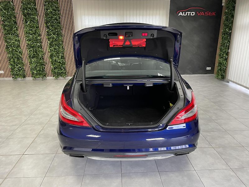 Mercedes-Benz CLS 350d 4MATIC ČR REZERVACE  - fotka 30 z 30