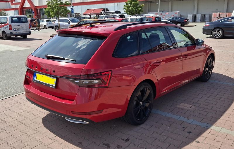 Škoda Superb (2021) Sportline, 147kw DCC - fotka 4 z 17