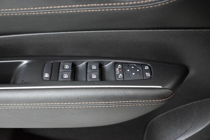 Renault Talisman 1.3 TCe AUTOMAT*KAMERA*MASÁŽ* - fotka 31 z 40