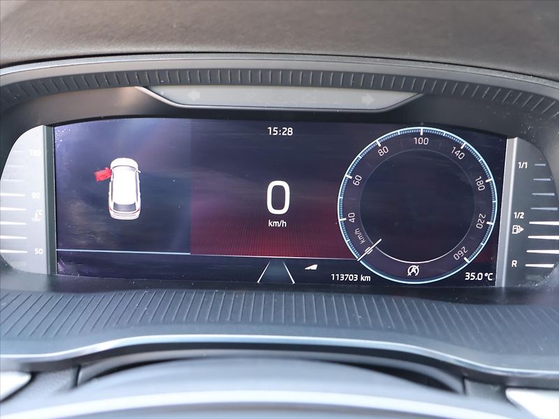 Škoda Octavia 2,0 TDI DSG Matrix Virtual DPH - fotka 14 z 25