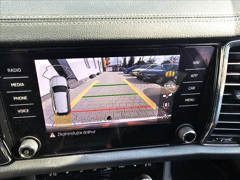 Škoda Kodiaq 2,0TDi 110KW DSG STYLE TZ - fotka 21 z 52