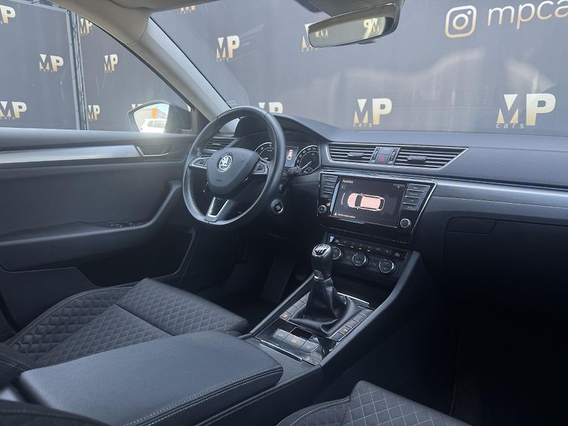 Škoda Superb (2018) III 2.0TDi MAN Style Kessy RZV - fotka 14 z 48