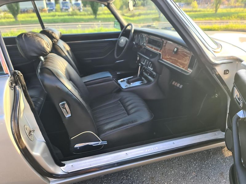 Jaguar XJ6 (1975)  4.2 C (Coupé) SERIE II AUTOMA - fotka 12 z 53