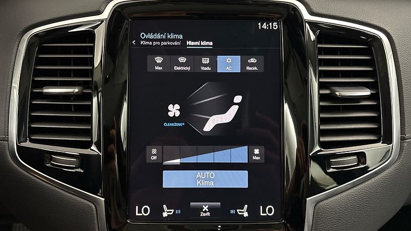 Volvo XC90 2.0 B5 AUT AWD Inscription - fotka 29 z 33