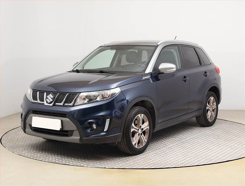 Suzuki Vitara (2017) 1.6 VVT, Kůže, Navi, Tempomat - fotka 2 z 22