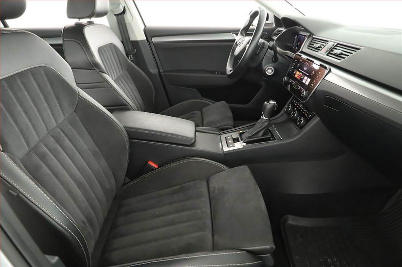 Škoda Superb (2021) 2.0 TSI - fotka 7 z 19