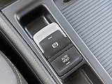 Volkswagen Golf 2.0TDi, DSG, Allstar, 2x kola - náhled 20