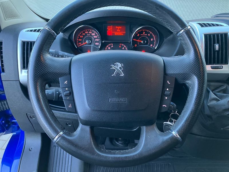 Peugeot Boxer (2022) 2.2 BHDI 3500 L3 7MÍST 50TKM - fotka 23 z 32