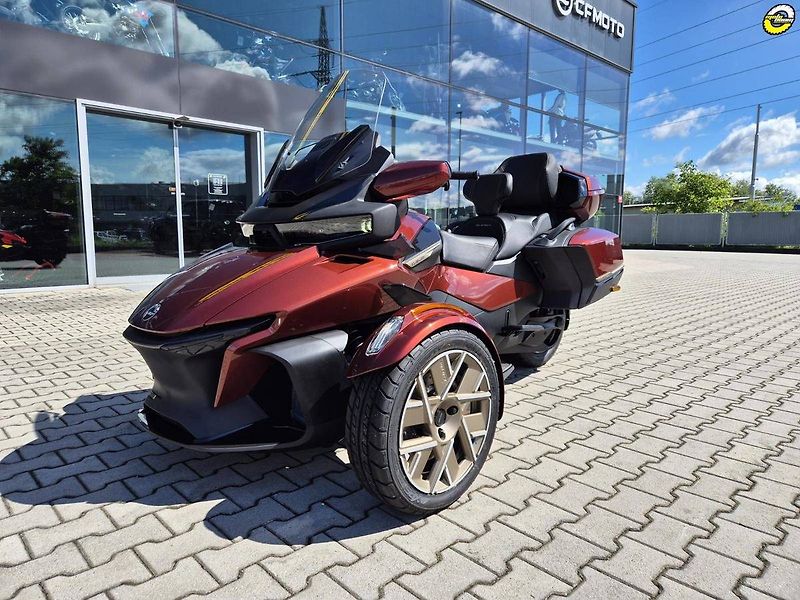 Can-Am Spyder RT-LTD (2026) Spyder RT Sea-To-Sky, MY2026 - fotka 8 z 25