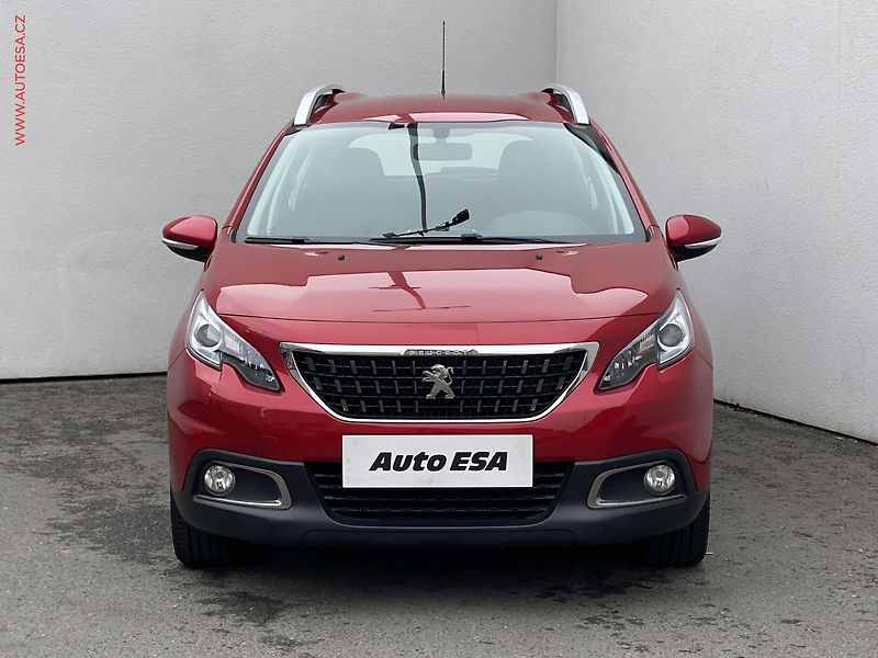 Peugeot 2008 (2018) 1.6 HDi, 2.maj,ČR, GT Line - fotka 2 z 17