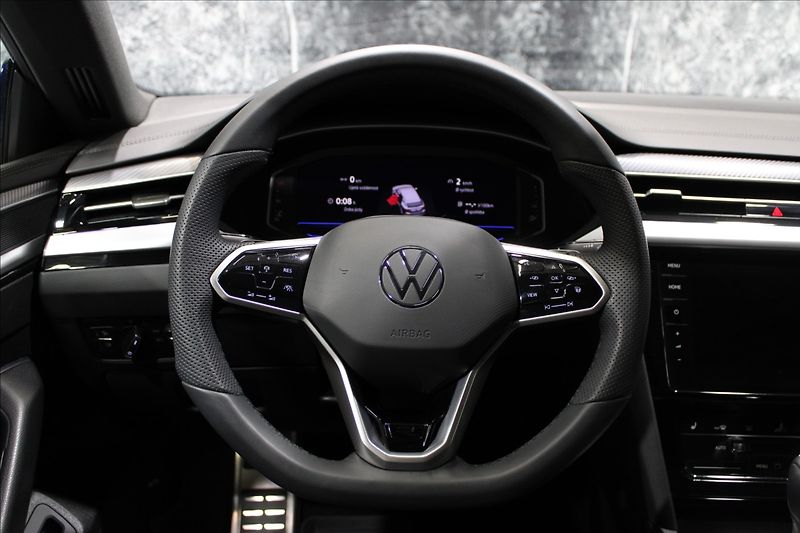 Volkswagen Arteon Shooting Brake 2,0 TDI 4Motion R-line 1.maj. - fotka 20 z 35
