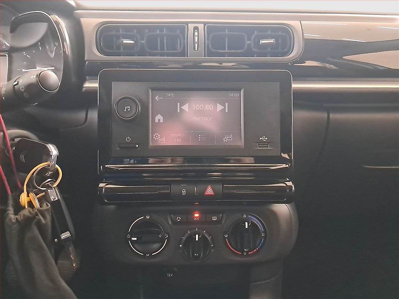 Citroën C3 (2021) 1.5 BlueHDi, Tempomat - fotka 12 z 17