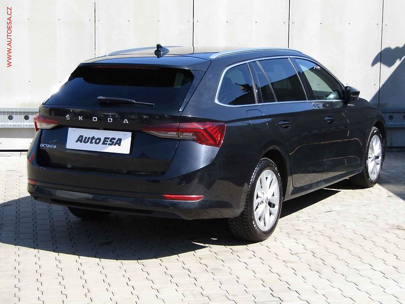 Škoda Octavia (2020) 2.0 TDi, 1.maj,ČR, Style - fotka 4 z 24