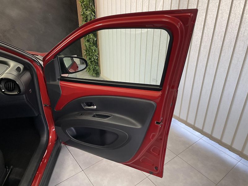 Toyota Aygo X AUTOMAT ČR REZERVACE  - fotka 12 z 27