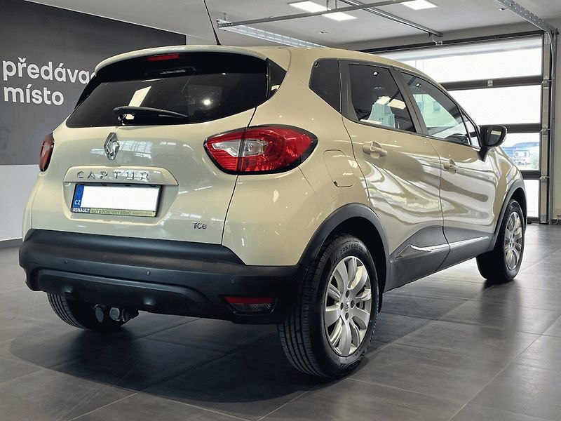 Renault Captur (2015) ZEN ,09TCe 90k - fotka 4 z 18