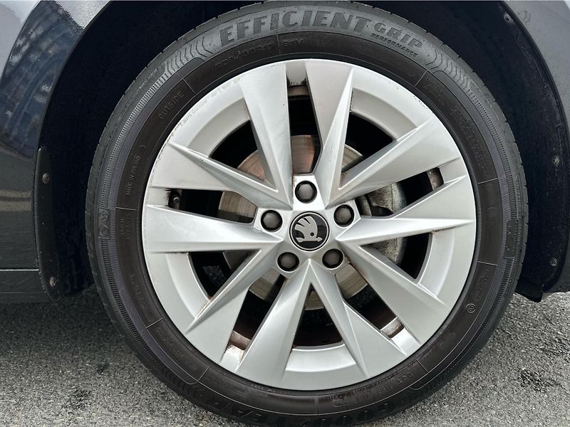 Škoda Octavia 1,5 TSI / 110 kW Selection, Ta - fotka 23 z 23