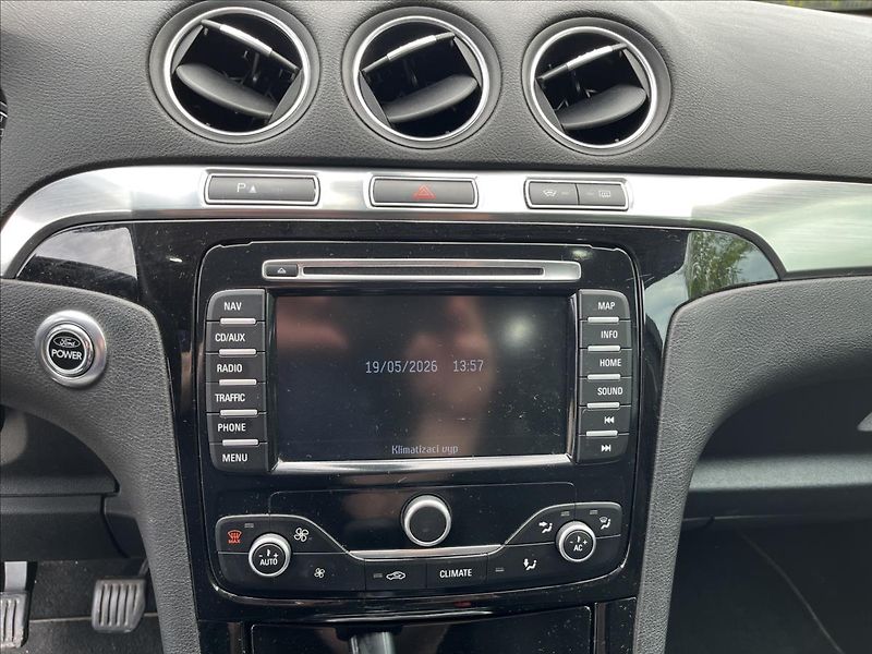 Ford S-MAX 2,0 TDCi 7.MÍST KLIMA 2x KOLA - fotka 16 z 41