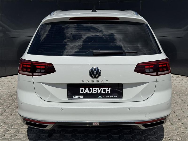 Volkswagen Passat 1,5 TSI 110kW Elegance 7DSG ČR - fotka 8 z 30