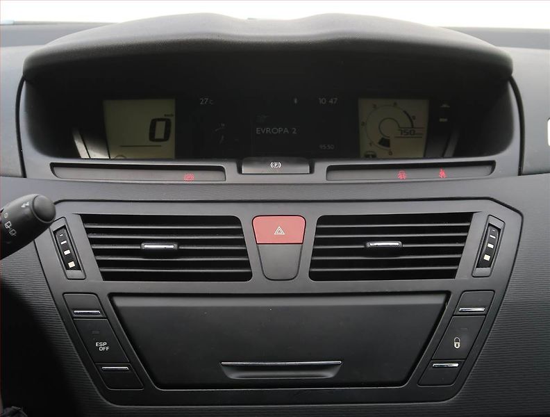 Citroën C4 Picasso (2013) 1.6 HDi, 7 míst, po STK, Tažné - fotka 11 z 17