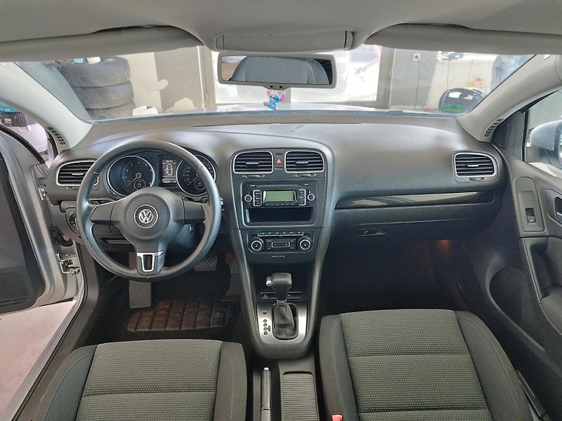 Volkswagen Golf (2010) 1,4TSI,90KW,DSG,ALU,NOVÉ ROZV. - fotka 19 z 27