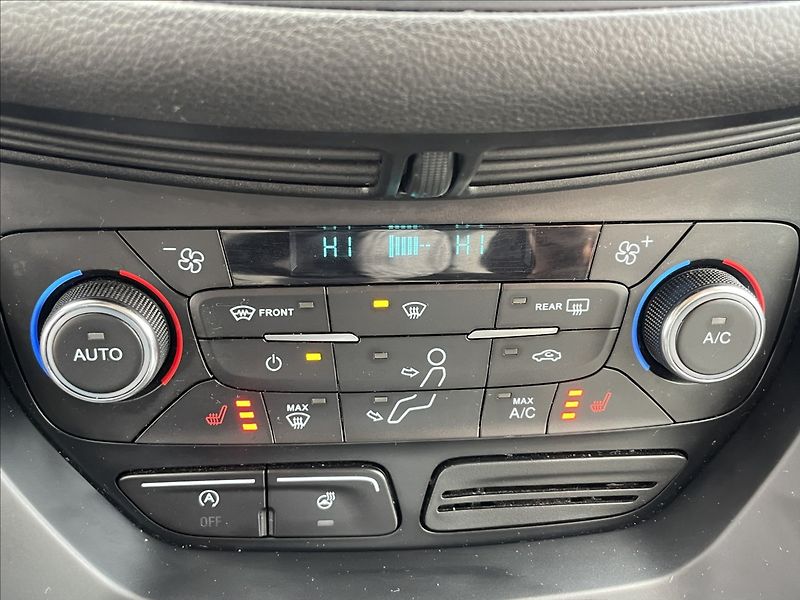 Ford Kuga 1,5 EcoBoost 110kw Tažné CZaut - fotka 18 z 30