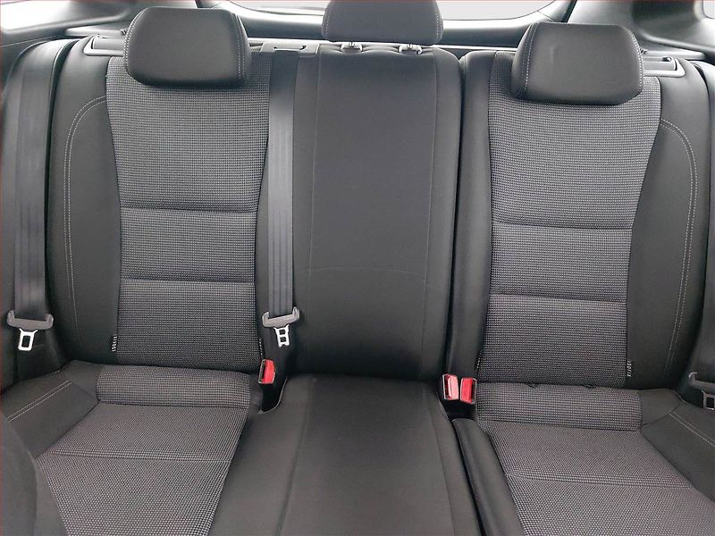 Hyundai i30 (2014) 1.6 MPI, ČR,1.maj, Serv.kniha - fotka 10 z 16