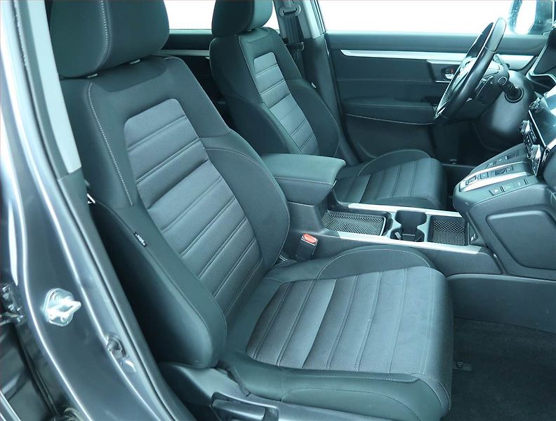 Honda CR-V (2022) Elegance 2.0i-MMD HEV - fotka 9 z 22