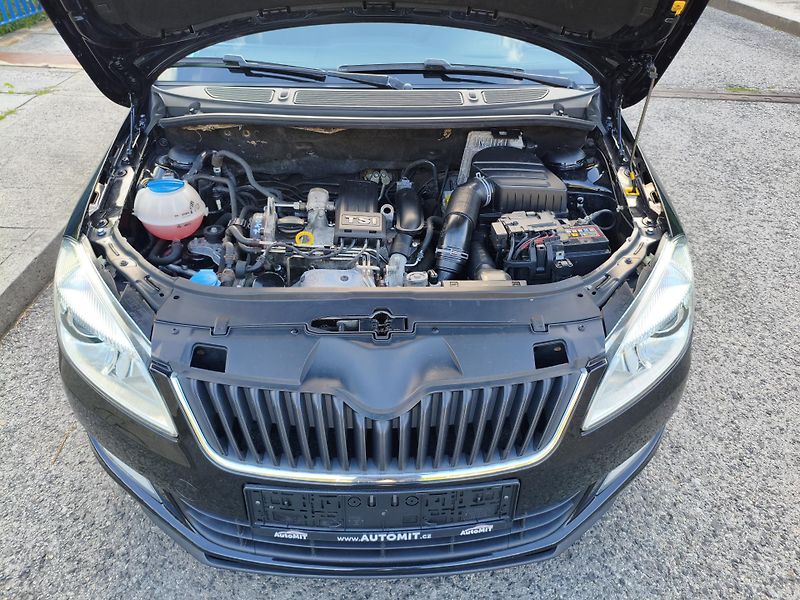 Škoda Fabia (2014) 1,2 TSI Style Fresh Combi - fotka 28 z 30