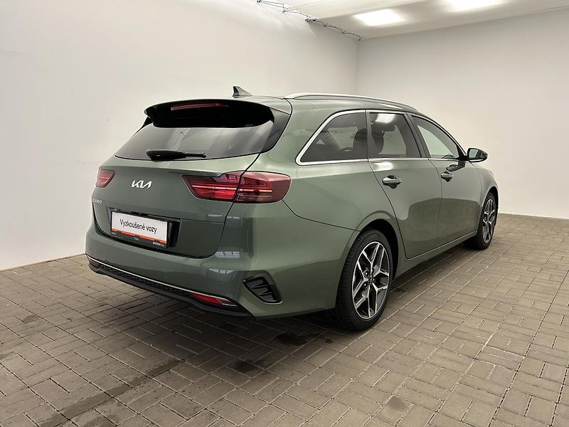 Kia Ceed 1.5 T-GDi GPF TOP (2025) - fotka 2 z 23